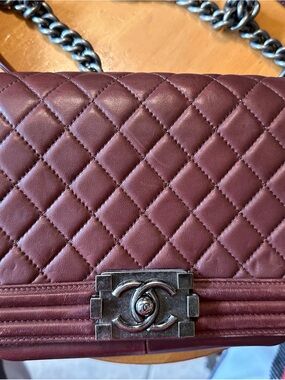 CHANEL Quilted Boy Flap Shoulder Bag - Wine